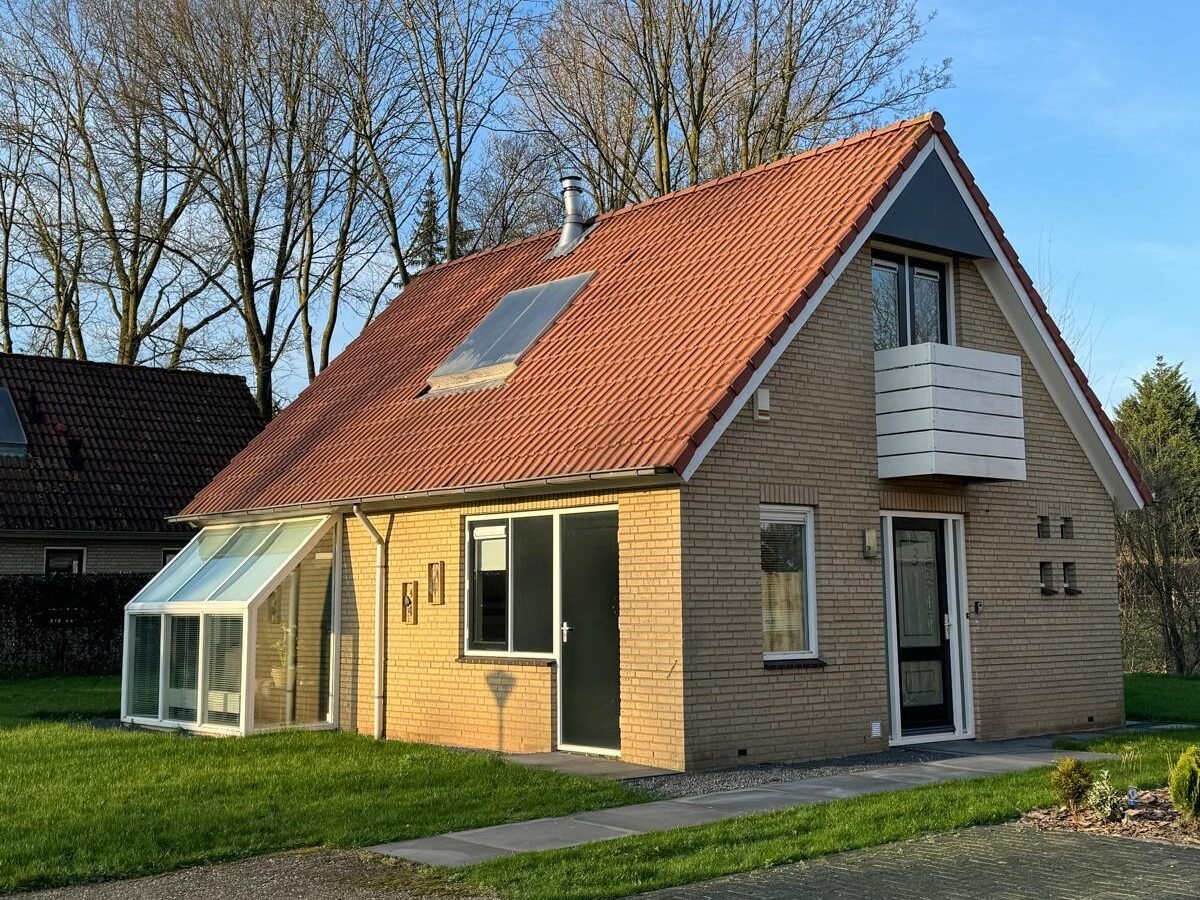 Mooie recreatiewoning van Bungalowpark Wighenerhorst